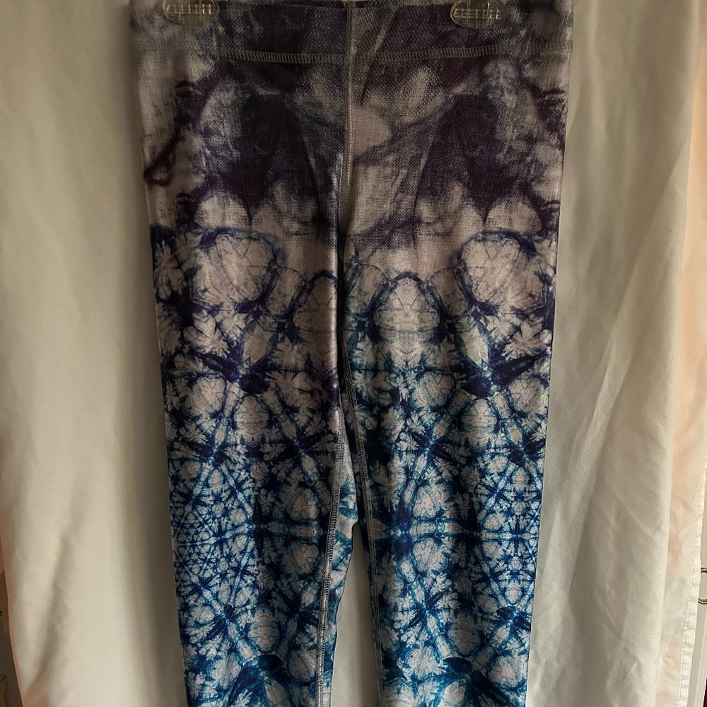 Terez Patterned Capri Leggings